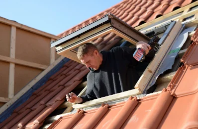 Pose de fenêtres de toit Velux au Val d'Ocre